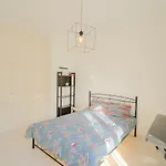 Modern 3 Bed With Balconies And Sea Access * Vrakhnaíika