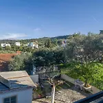 Modern 3 Bed With Balconies And Sea Access * Vrakhnaíika
