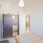 Modern 3 Bed With Balconies And Sea Access *