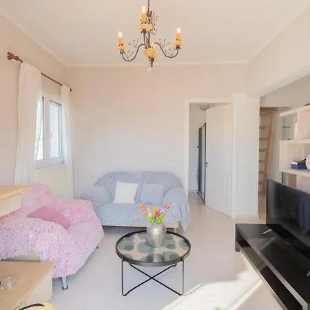 Modern 3 Bed With Balconies And Sea Access Holiday home *