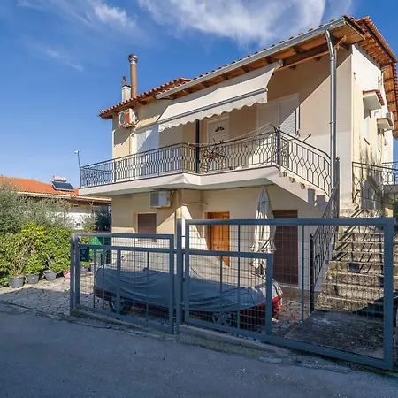 Modern 3 Bed With Balconies And Sea Access Дом отдыха *