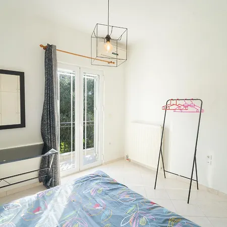 Modern 3 Bed With Balconies And Sea Access Vrakhnaiika