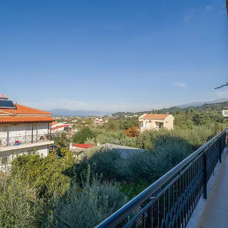 Modern 3 Bed With Balconies And Sea Access